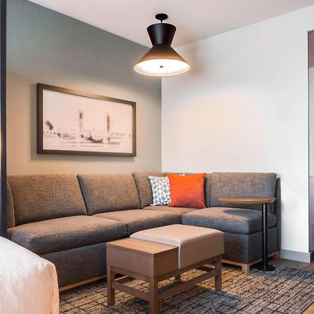 Hyatt Place Sacramento International Airport المظهر الخارجي الصورة